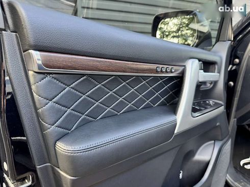 Toyota Land Cruiser 2018 - фото 30