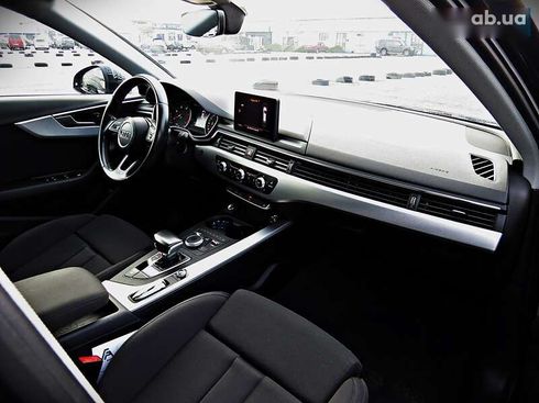 Audi A4 2018 - фото 19