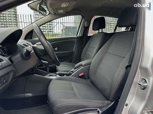 Renault Megane 2015 - фото 14