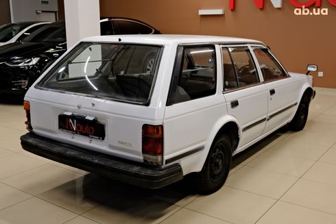 Nissan Bluebird 1987 белый - фото 2