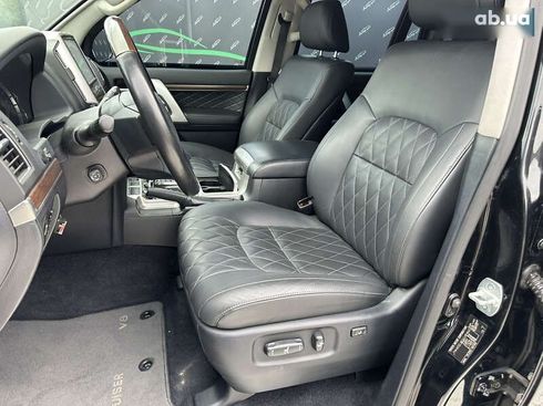 Toyota Land Cruiser 2017 - фото 9