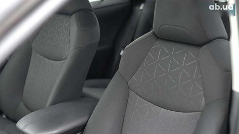 Toyota RAV4 2018 - фото 13