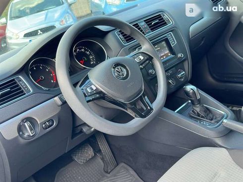 Volkswagen Jetta 2017 - фото 16