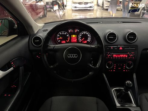 Audi A3 2004 черный - фото 13