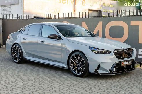 BMW M5 2025 - фото 3