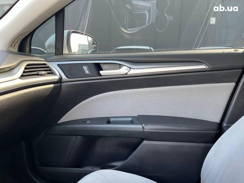Ford Fusion 2016 серый - фото 35