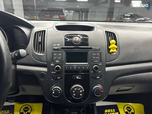 Kia Cerato 2011 - фото 12