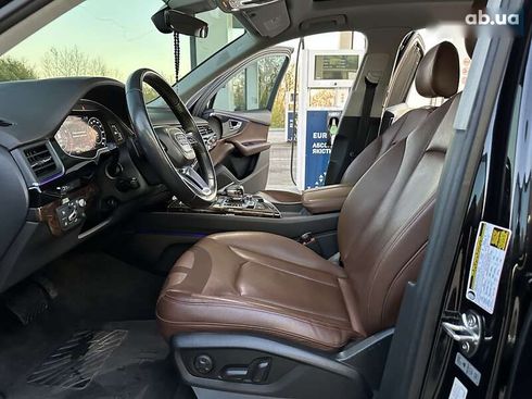 Audi Q7 2017 - фото 15