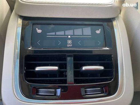 Volvo XC90 2015 - фото 27