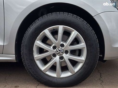 Volkswagen Jetta 2012 - фото 8
