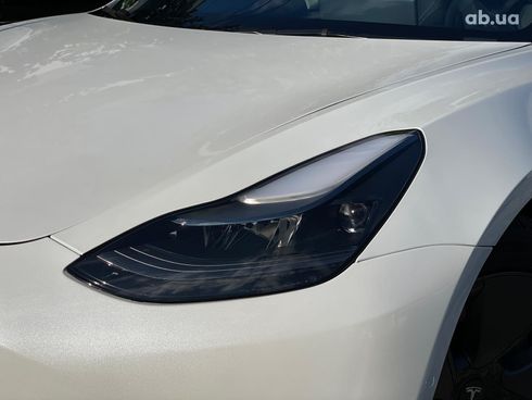 Tesla Model 3 2021 белый - фото 10