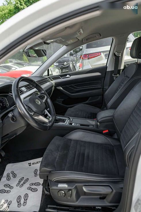 Volkswagen Passat 2020 - фото 10