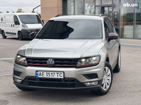 Volkswagen Tiguan 2017 - фото 11