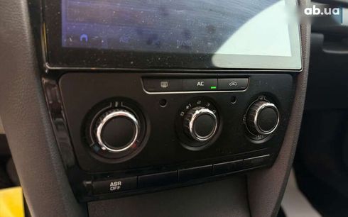 Skoda Octavia 2012 - фото 19