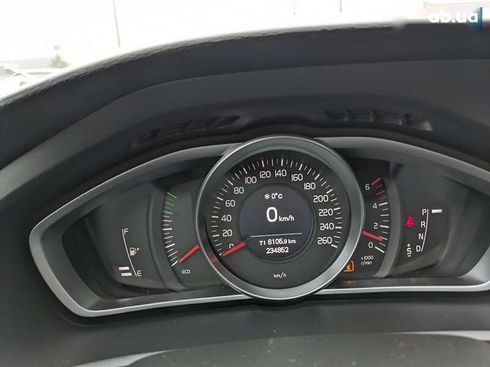 Volvo V40 2014 - фото 10