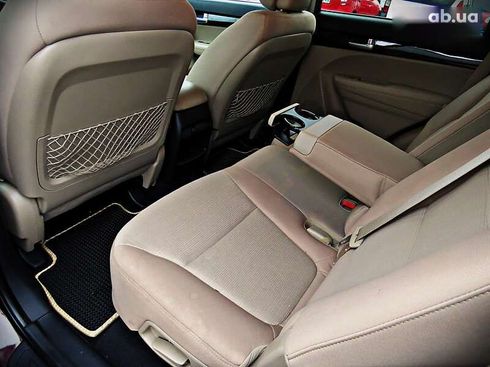 Kia Sorento 2013 - фото 13