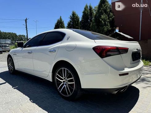 Maserati Ghibli 2015 - фото 12