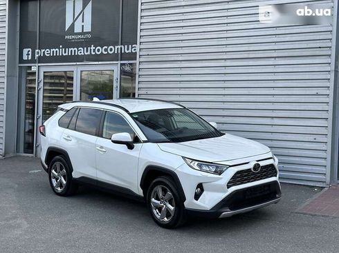 Toyota RAV4 2019 - фото 6