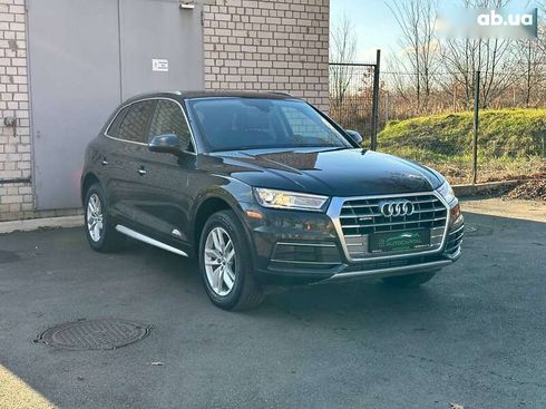 Audi Q5 2020 - фото 6