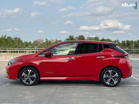 Nissan Leaf 2019 - фото 8