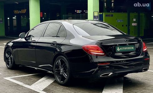 Mercedes-Benz E-Класс 2019 - фото 15