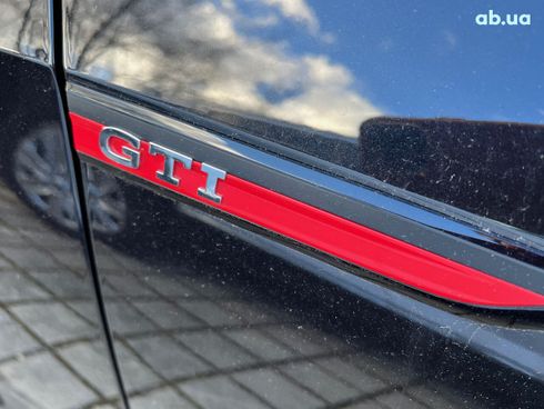 Volkswagen Golf GTI 2021 - фото 7