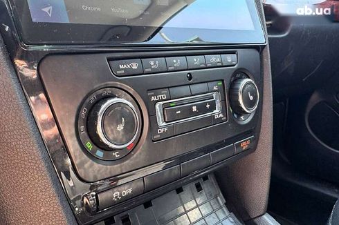 Skoda Octavia 2011 - фото 22