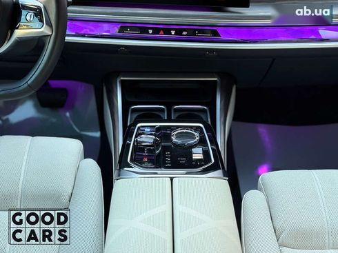 BMW i7 2023 - фото 24