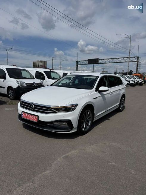 Volkswagen Passat 2021 - фото 4