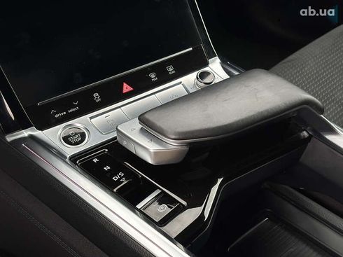Audi E-Tron 2022 - фото 22