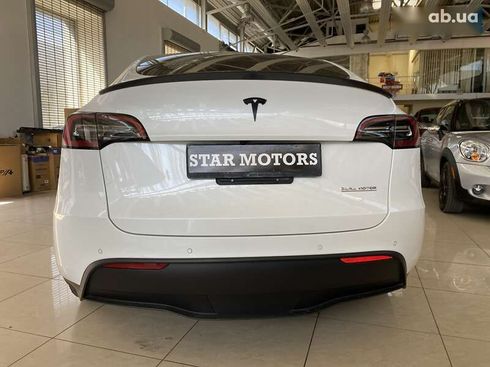 Tesla Model Y 2021 - фото 16