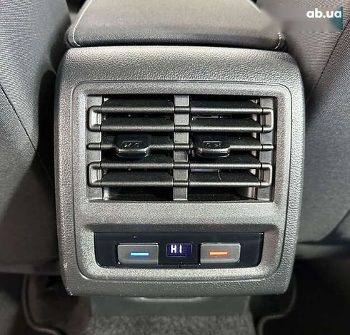 Volkswagen Golf 2020 - фото 17