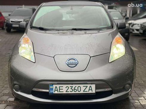 Nissan Leaf 2017 - фото 2
