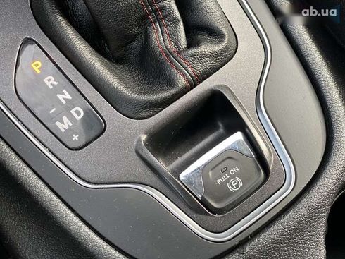 Jeep Cherokee 2019 - фото 19