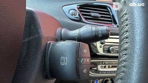 Renault Scenic 2012 - фото 30