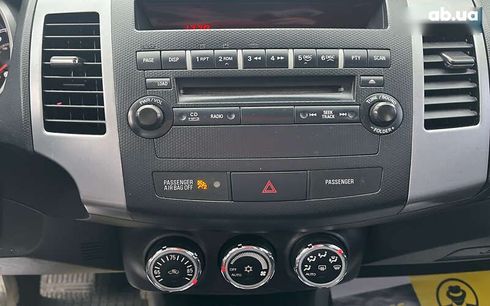 Mitsubishi Outlander 2013 - фото 11