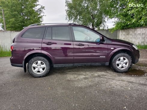 SsangYong Kyron 2010 вишневый - фото 16
