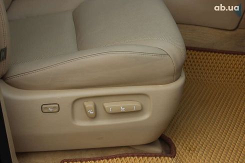 Lexus LX 2010 - фото 27