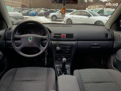 Skoda Octavia 2005 серый - фото 37