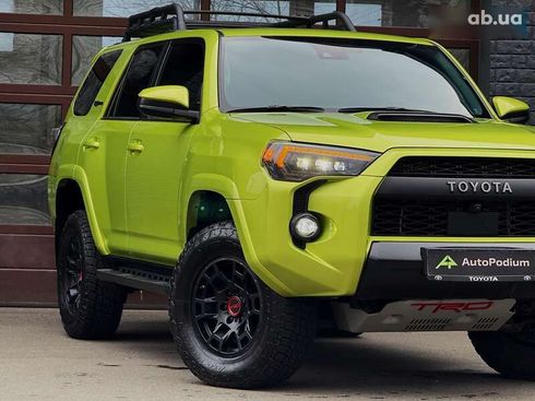 Toyota 4Runner 2021 - фото 8