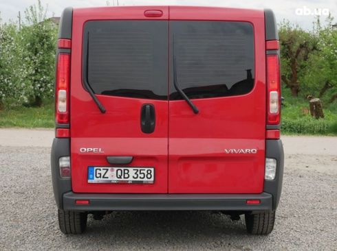 Opel Vivaro 2013 красный - фото 13