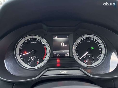 Skoda Octavia 2019 - фото 17