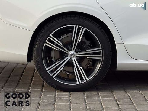 Volvo S60 2020 - фото 14