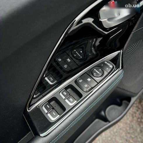 Kia Niro 2019 - фото 19