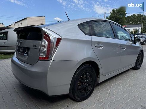 Toyota Prius 2013 - фото 13