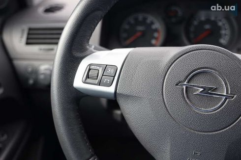 Opel Astra 2013 - фото 15