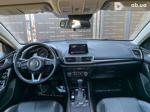 Mazda 3 2018 - фото 16