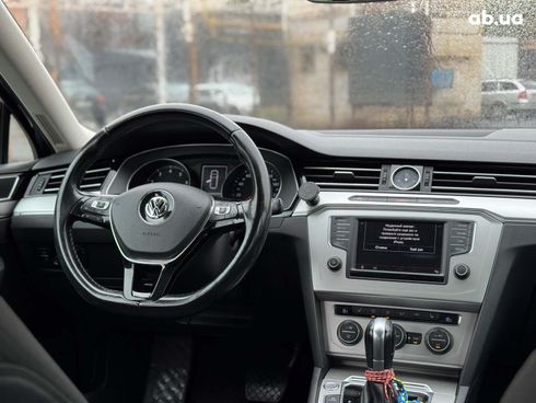 Volkswagen passat b8 2015 синий - фото 41