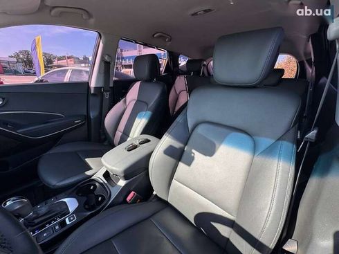 Hyundai Santa Fe 2017 - фото 25