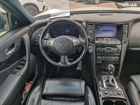 Infiniti FX-Series 2013 белый - фото 36